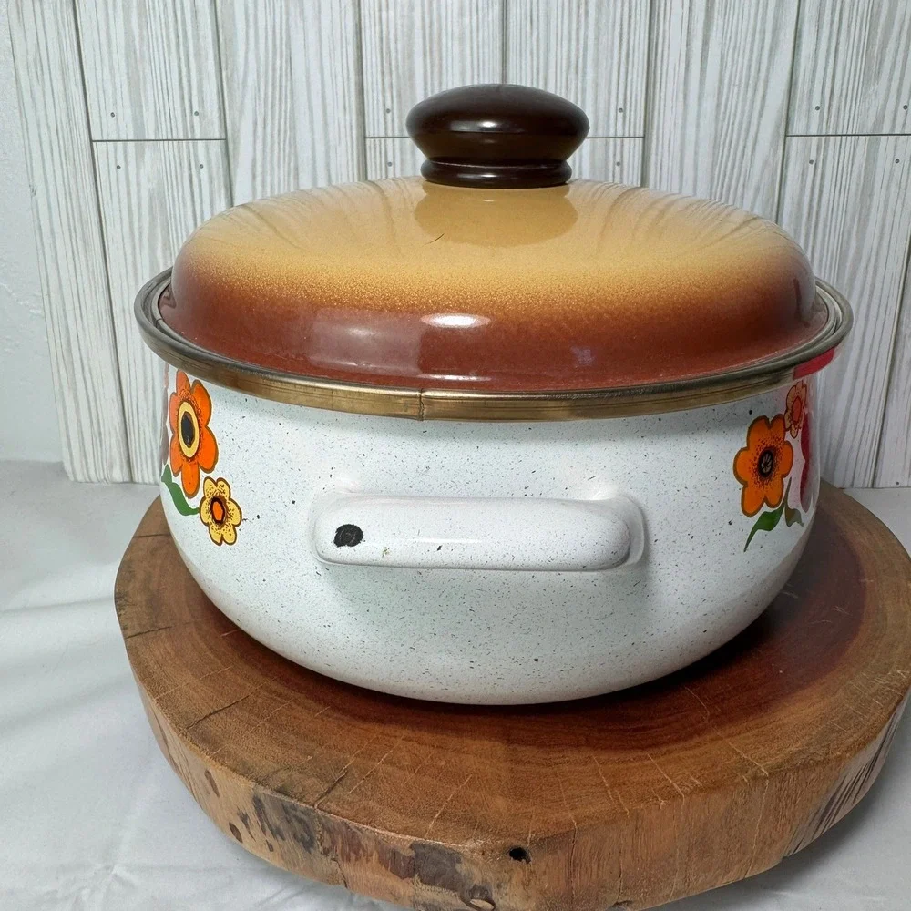Vintage 70's Harvest Blossom Porcelain Enamel Cookware Stock Pot RETRO‎